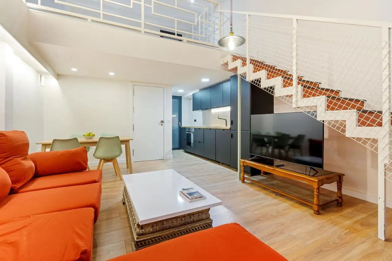 Quiet Gem With Jacuzzi In The City Center Barcelona Apartment