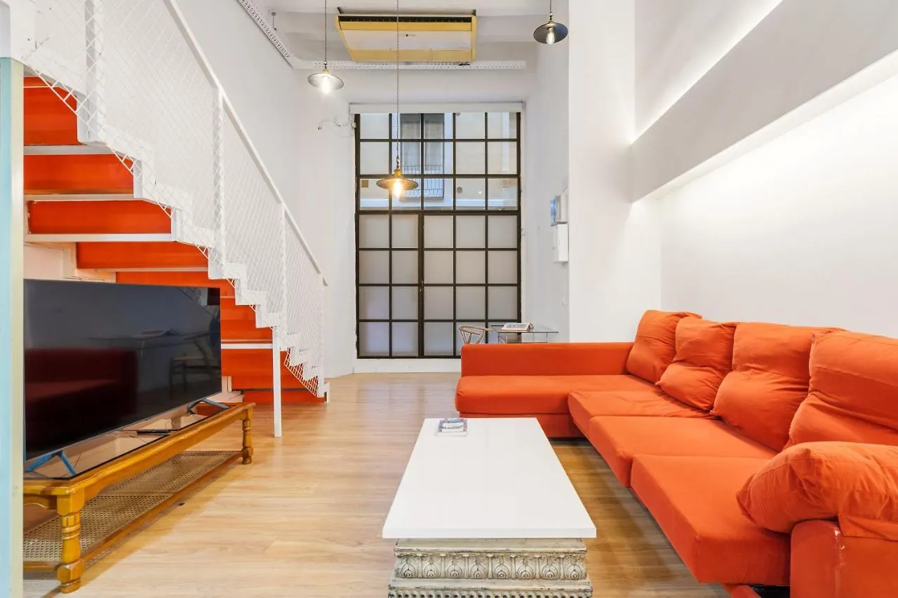 Quiet Gem With Jacuzzi In The City Center Barcelona Apartment